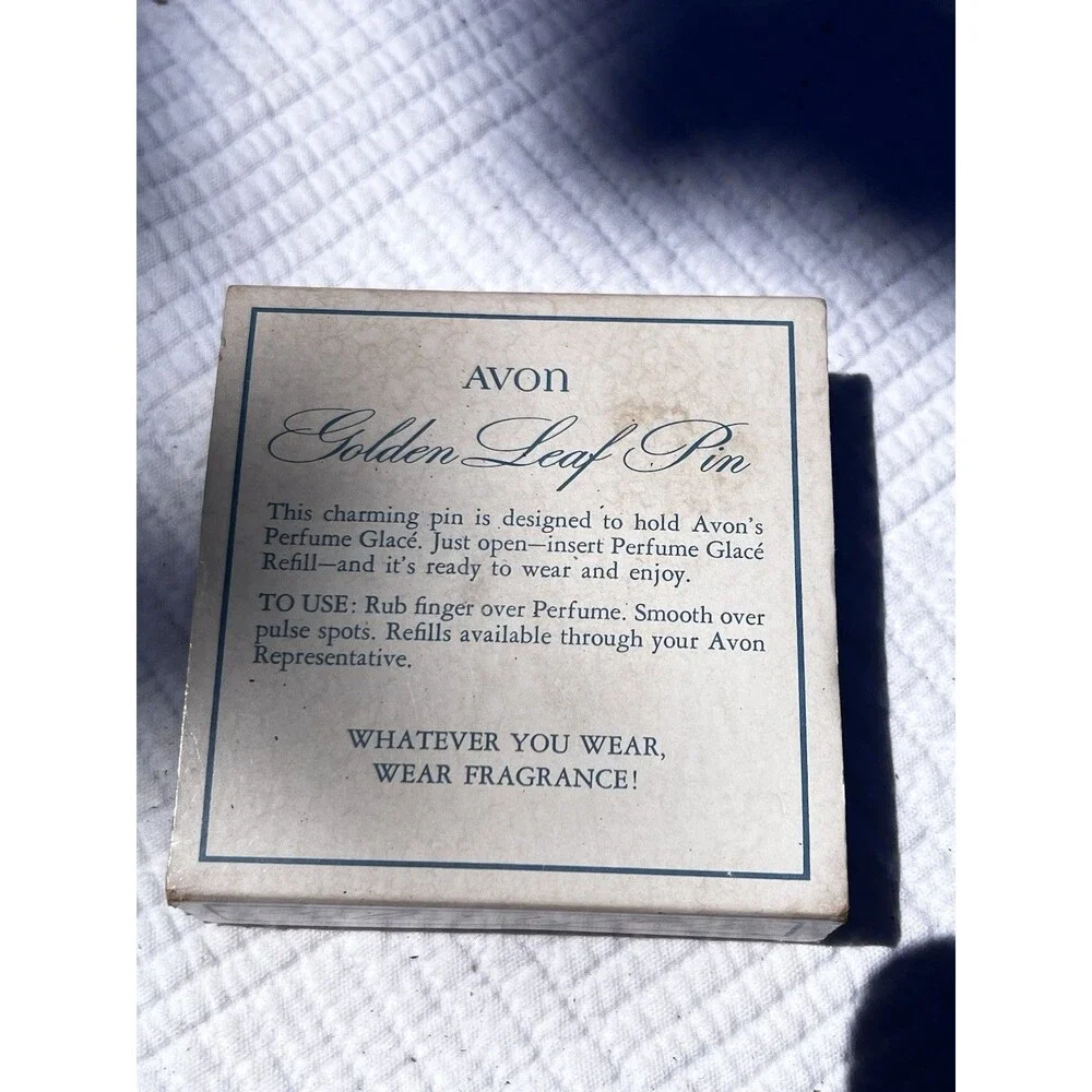 1969 Vintage NIB Mint & Full! Avon Solid Perfume Glace Leaf Faux Pearl Brooch